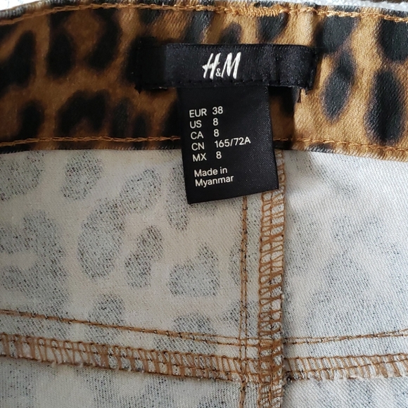 H&M  Animal Print Jeans Size 8 - Picture 6 of 7
